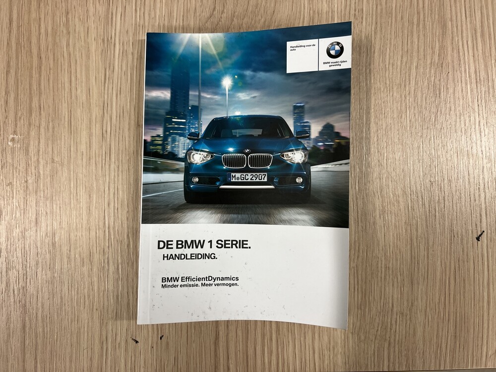 BMW M135i xDrive High Executive F20 320PS 2014 1er -Orig. NL-, 1-TGB-69
