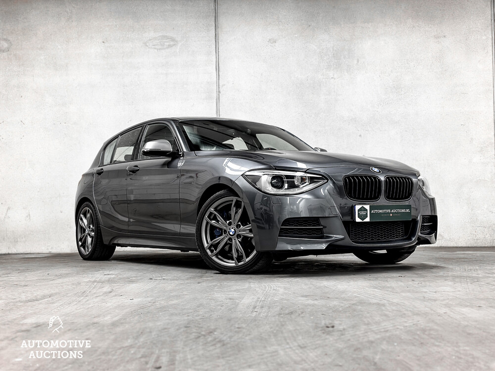 BMW M135i xDrive High Executive F20 320PS 2014 1er -Orig. NL-, 1-TGB-69