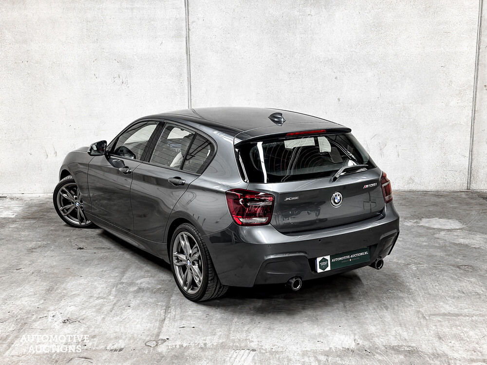 BMW M135i xDrive High Executive F20 320PS 2014 1er -Orig. NL-, 1-TGB-69