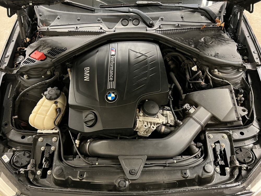 BMW M135i xDrive High Executive F20 320PS 2014 1er -Orig. NL-, 1-TGB-69