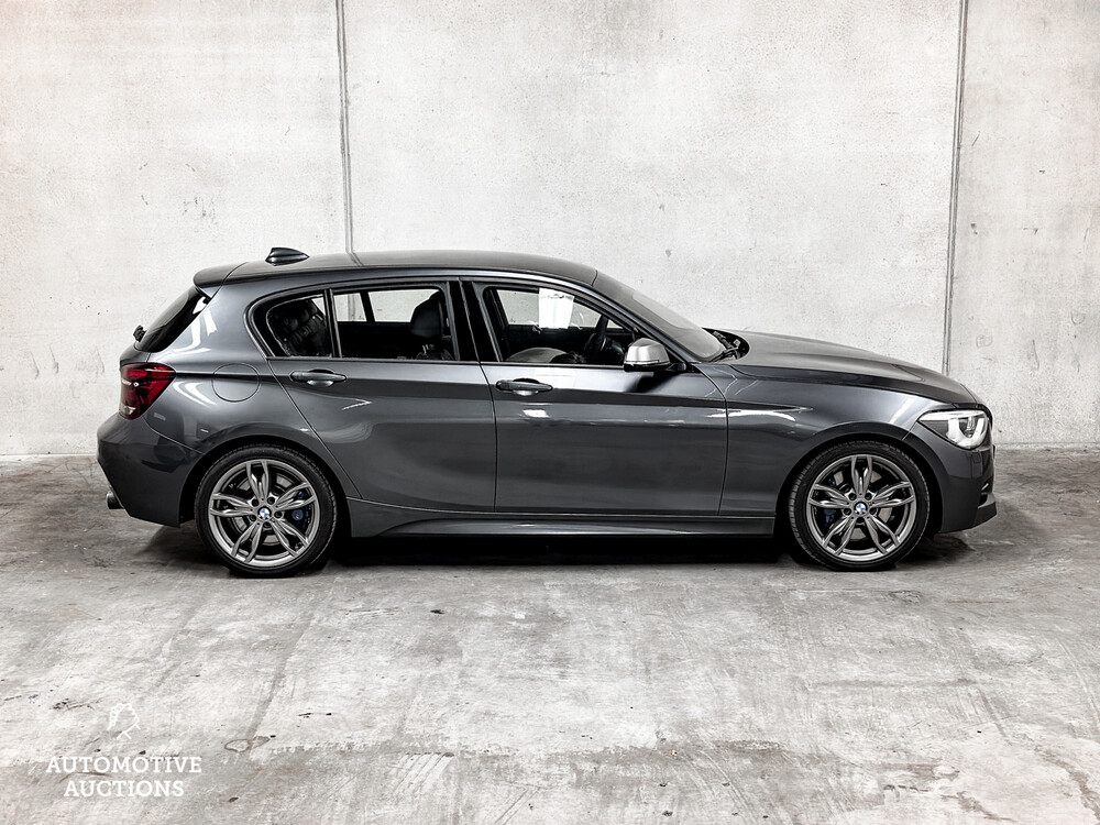 BMW M135i xDrive High Executive F20 320PS 2014 1er -Orig. NL-, 1-TGB-69
