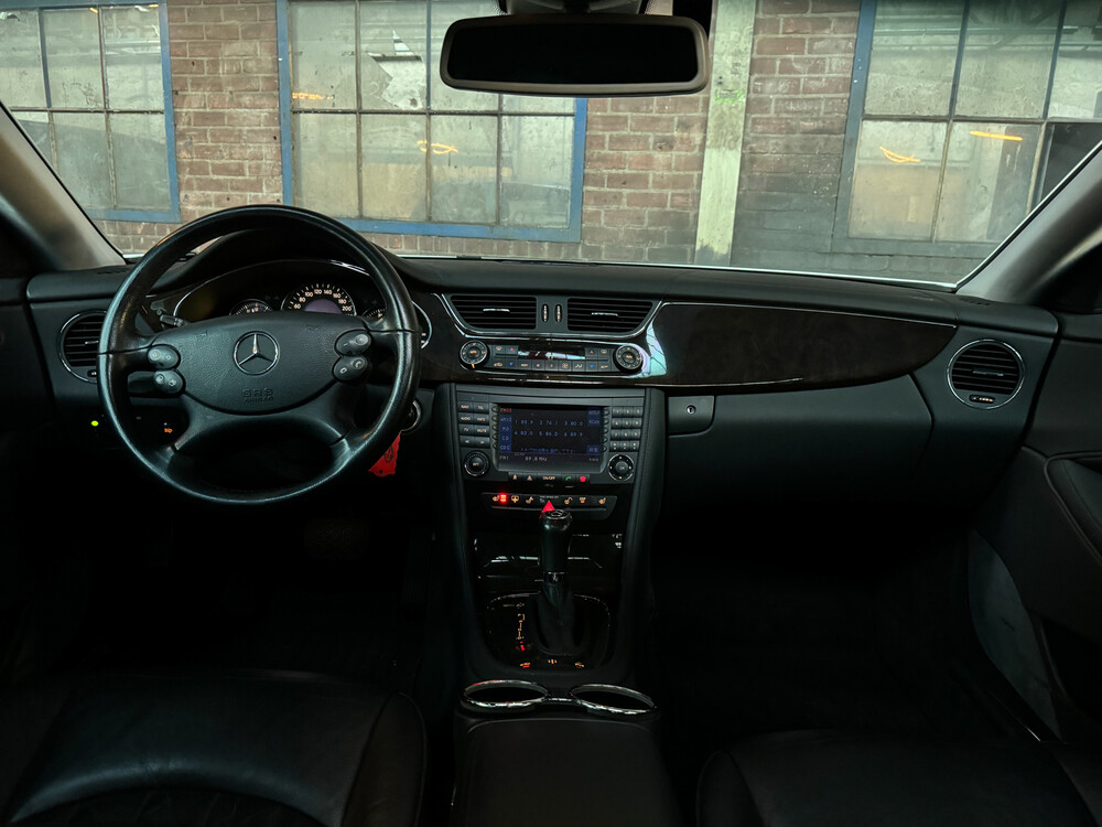 Mercedes-Benz CLS500 AMG 5.0 V8 CLS-Klasse 306PS 2005 -Youngtimer-
