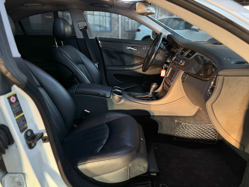 Mercedes-Benz CLS500 AMG 5.0 V8 CLS-Klasse 306PS 2005 -Youngtimer-
