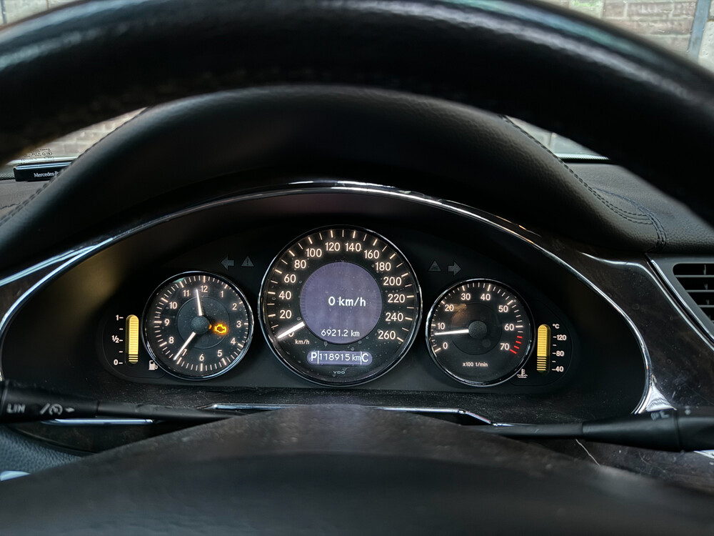 Mercedes-Benz CLS500 AMG 5.0 V8 CLS-Klasse 306PS 2005 -Youngtimer-