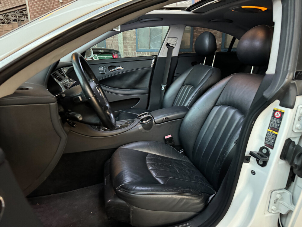 Mercedes-Benz CLS500 AMG 5.0 V8 CLS-Klasse 306PS 2005 -Youngtimer-