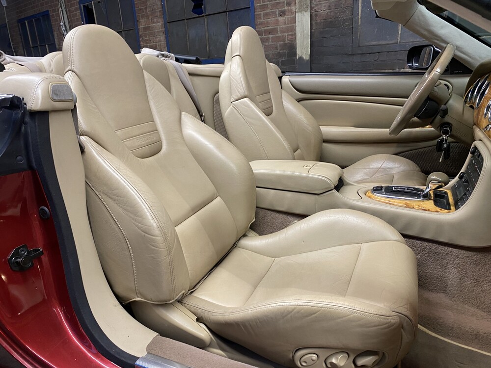 Jaguar XK8 4.2 V8 Cabriolet -Victory Edition- 305PS 2006, L-150-KX