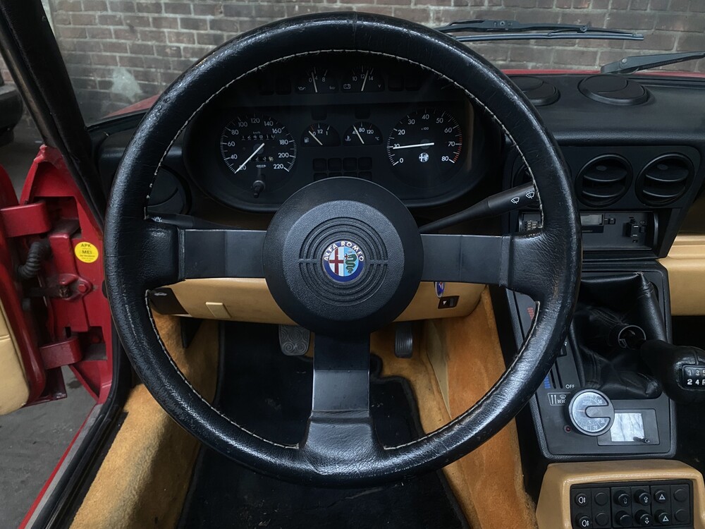 Alfa Romeo Spider 2.0 1991 117PS -Orig. NL-, YZ-30-YF -Youngtimer- 