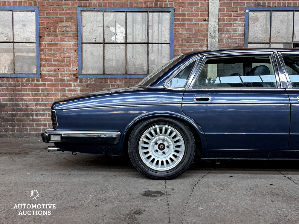 Daimler 4.0 L6 238PS 1990 -Youngtimer-