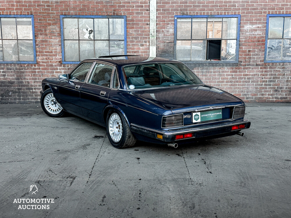 Daimler 4.0 L6 238PS 1990 -Youngtimer-