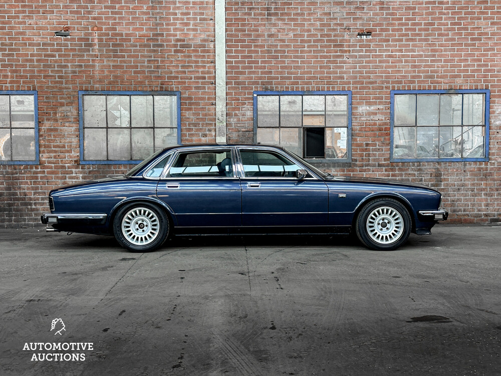 Daimler 4.0 L6 238PS 1990 -Youngtimer-