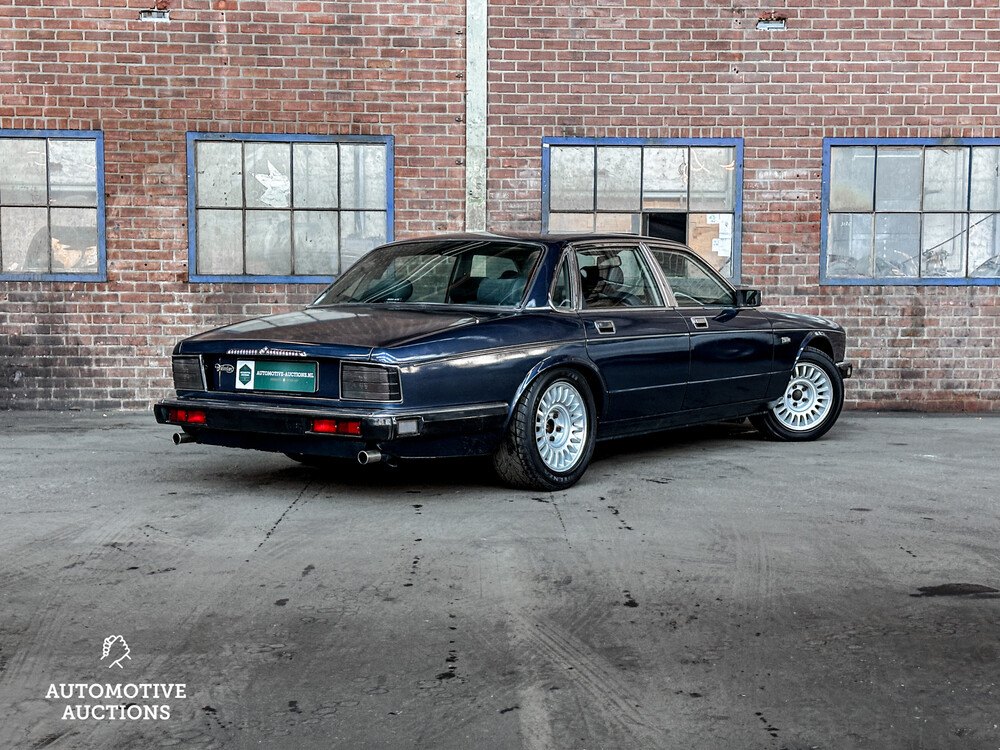 Daimler 4.0 L6 238PS 1990 -Youngtimer-