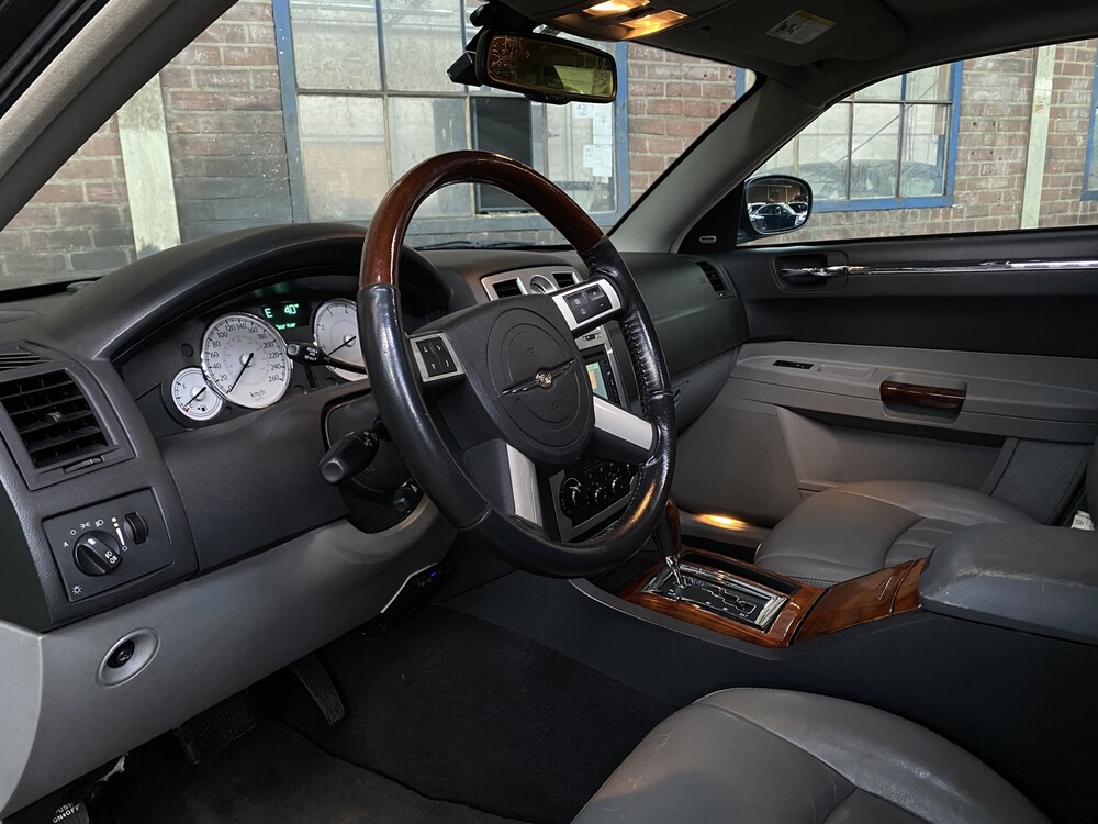 Chrystler 300C HEMI 5.7 V8 340PS 2008 -Youngtimer-