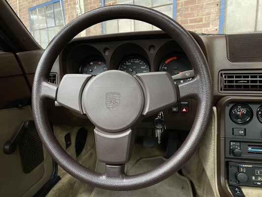 Porsche 924 Coupe 1984