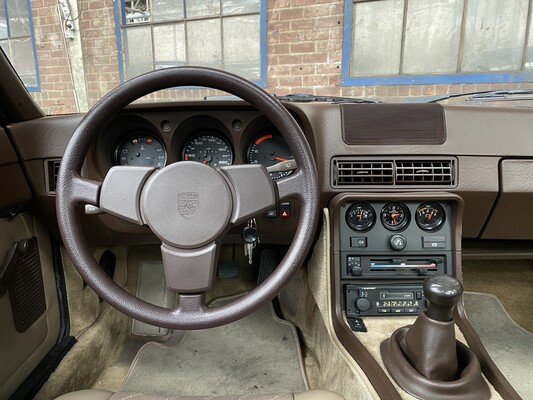 Porsche 924 Coupe 1984