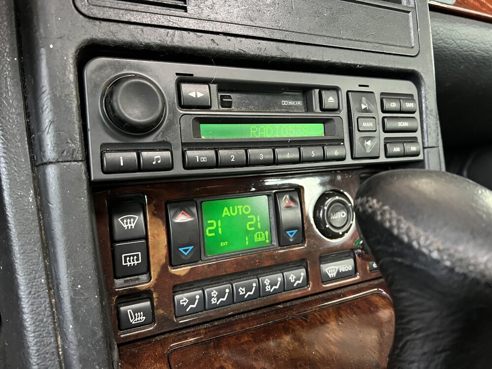 Land Rover Range Rover 4.6 HSE 218PS 2001, XR-764-X -YOUNGTIMER-