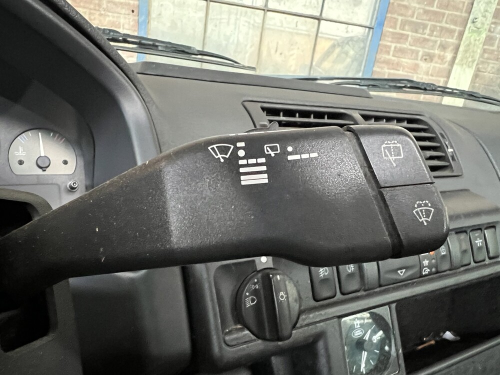 Land Rover Range Rover 4.6 HSE 218PS 2001, XR-764-X -YOUNGTIMER-