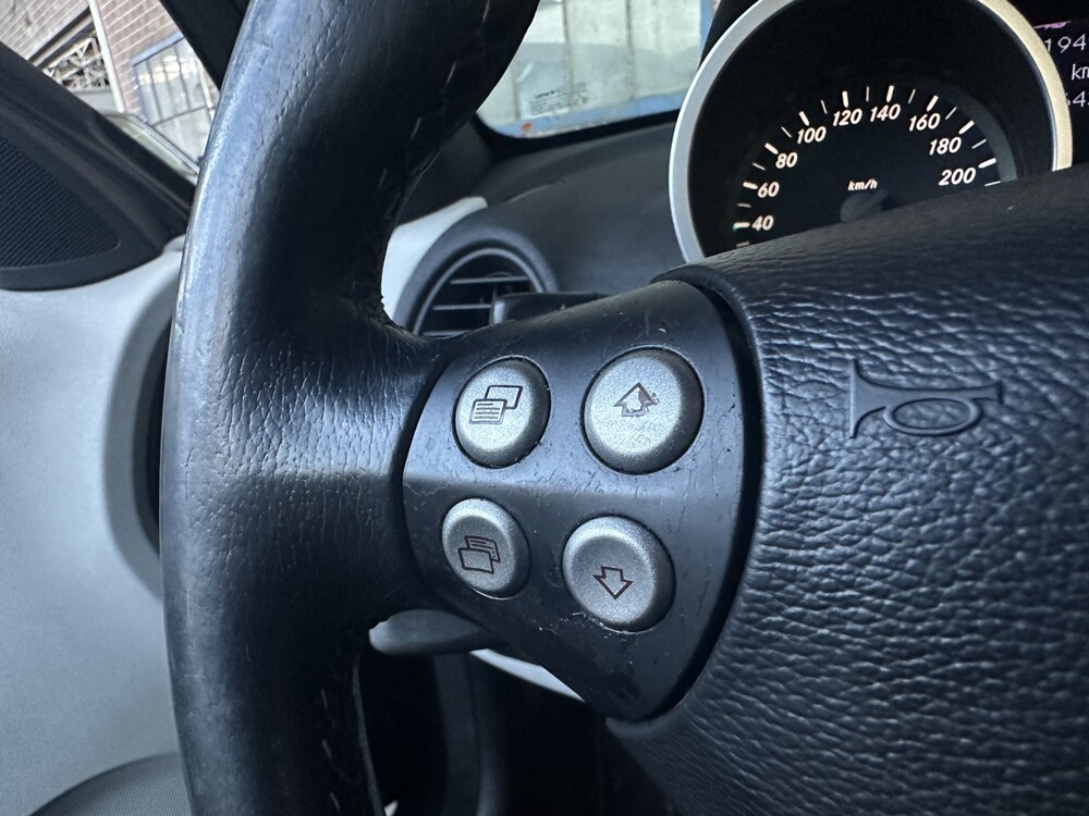 Mercedes-Benz SLK200 Kompressor 163PS 2004 Cabriolet SLK-Klasse, T-415-KF