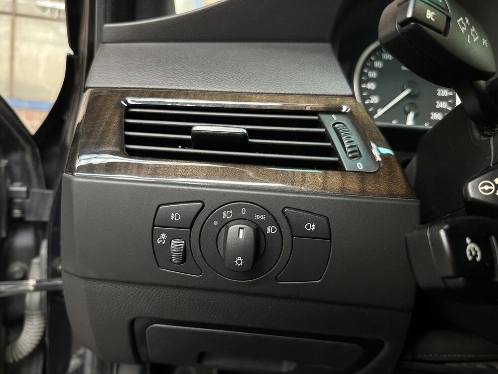 BMW 530i M-Sport Executive E60 5er 258PS 2006 -Youngtimer-