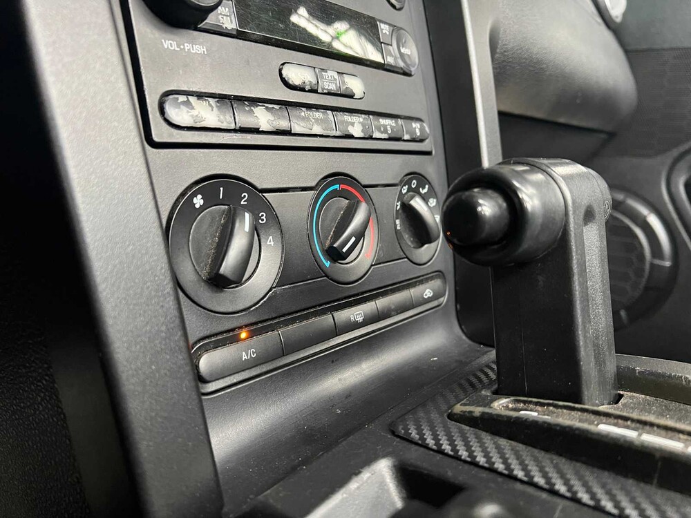 Ford Mustang 4.0 V6 Cabriolet 209PS 2007 -Youngtimer-