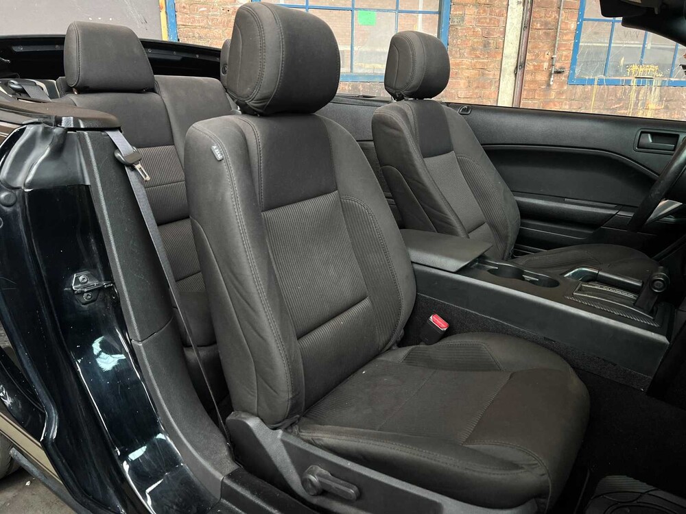 Ford Mustang 4.0 V6 Cabriolet 209PS 2007 -Youngtimer-