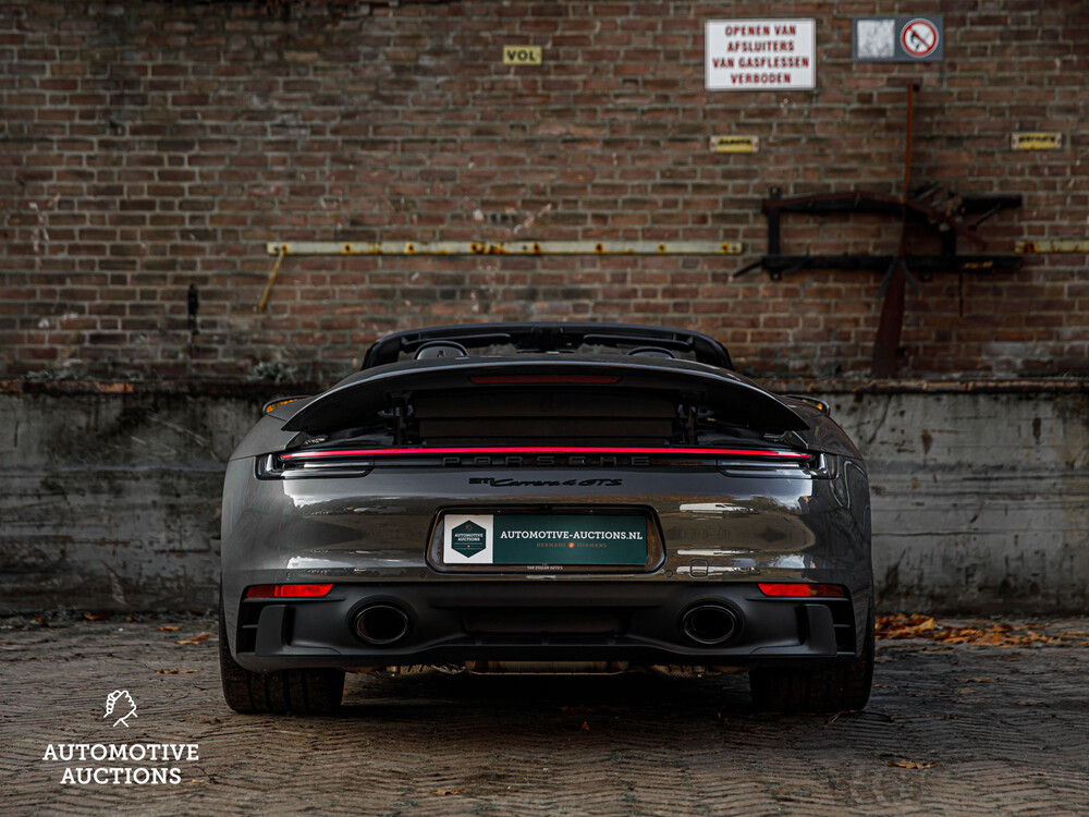 Porsche 911 992 Carrera 4 GTS 480pk -CARBON- 2023 Sport-Chrono Cabriolet -Fabrieksgarantie-