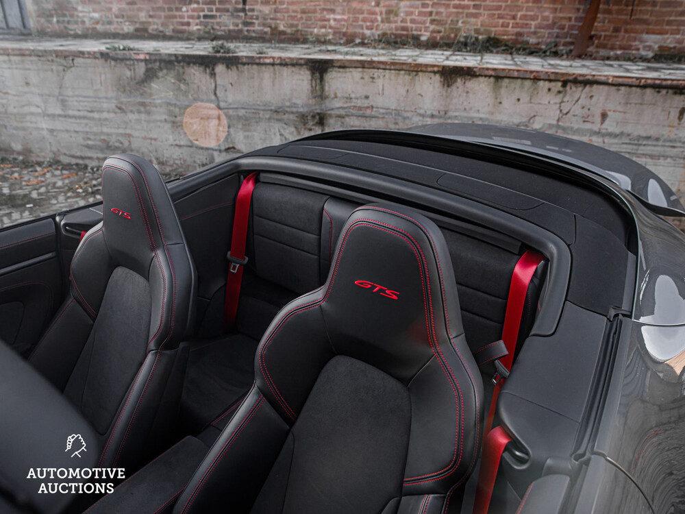 Porsche 911 992 Carrera 4 GTS 480pk -CARBON- 2023 Sport-Chrono Cabriolet -Fabrieksgarantie-