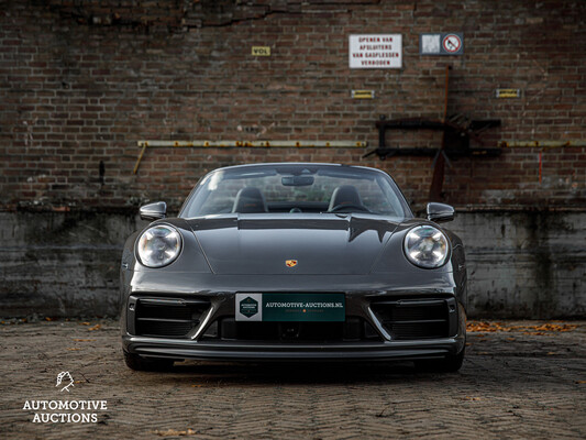 Porsche 911 992 Carrera 4 GTS 480hp -CARBON- 2023 Sport-Chrono Cabriolet -Manufacturer's Warranty-