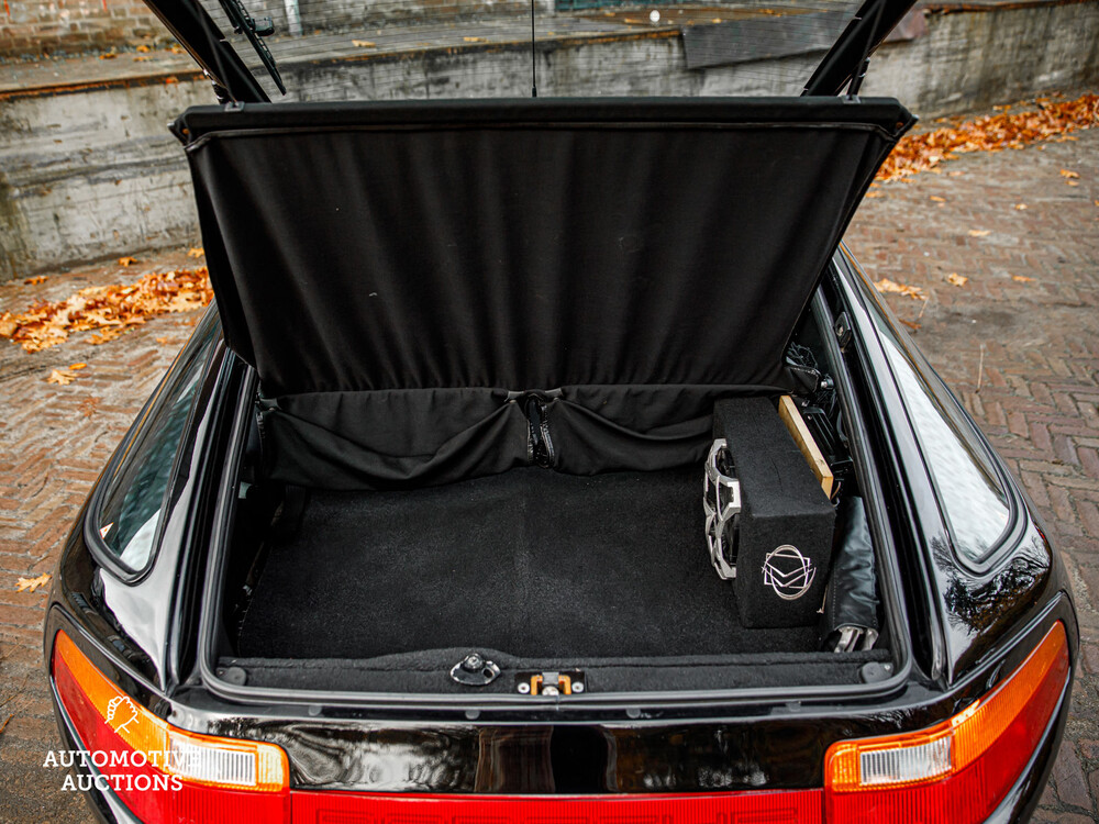 Porsche 928 GTS Coupé 5.4 -Handgeschakeld- 340pk 1994, 66-XK-NH