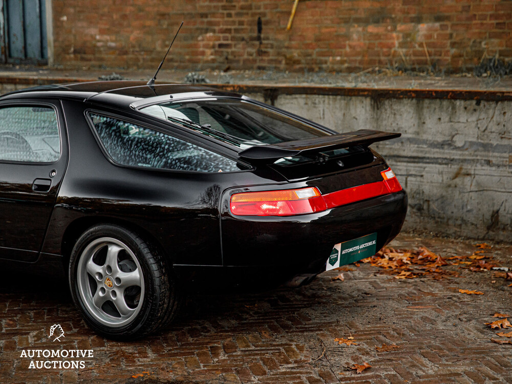 Porsche 928 GTS Coupé 5.4 -Handgeschakeld- 340pk 1994, 66-XK-NH