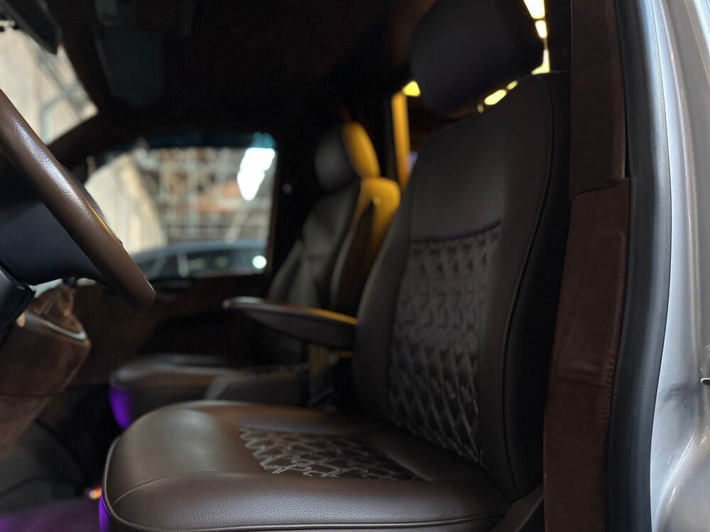 Volkswagen Transporter Kombi -VIP- 2.0 TDI L2H1 Comfortline 140hp 2011, 34-ZGV-7