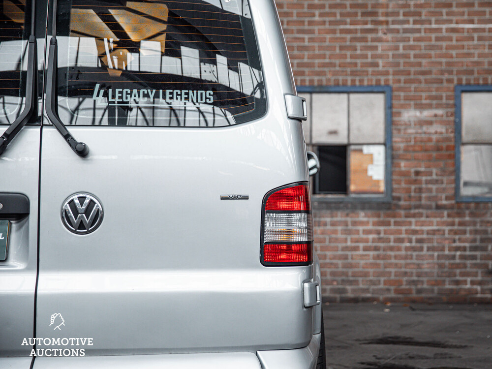 Volkswagen Transporter Kombi -VIP- 2.0 TDI L2H1 Comfortline 140hp 2011, 34-ZGV-7