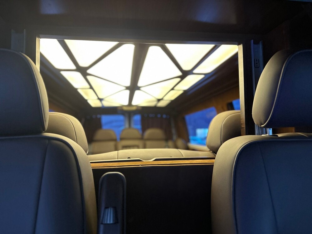 Volkswagen Transporter Kombi -VIP- 2.0 TDI L2H1 Comfortline 140hp 2011, 34-ZGV-7