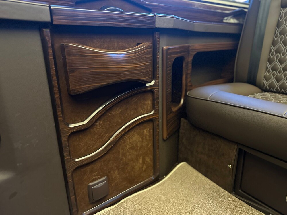 Volkswagen Transporter Kombi -VIP- 2.0 TDI L2H1 Comfortline 140hp 2011, 34-ZGV-7