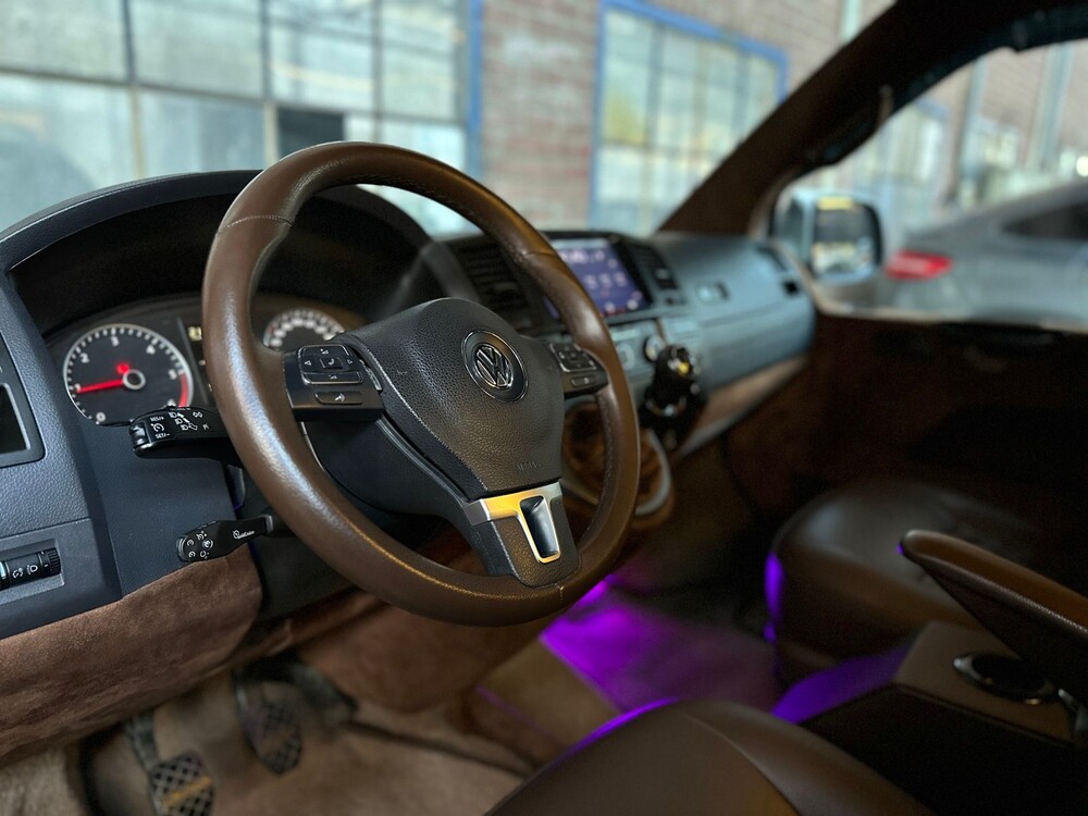 Volkswagen Transporter Kombi -VIP- 2.0 TDI L2H1 Comfortline 140hp 2011, 34-ZGV-7