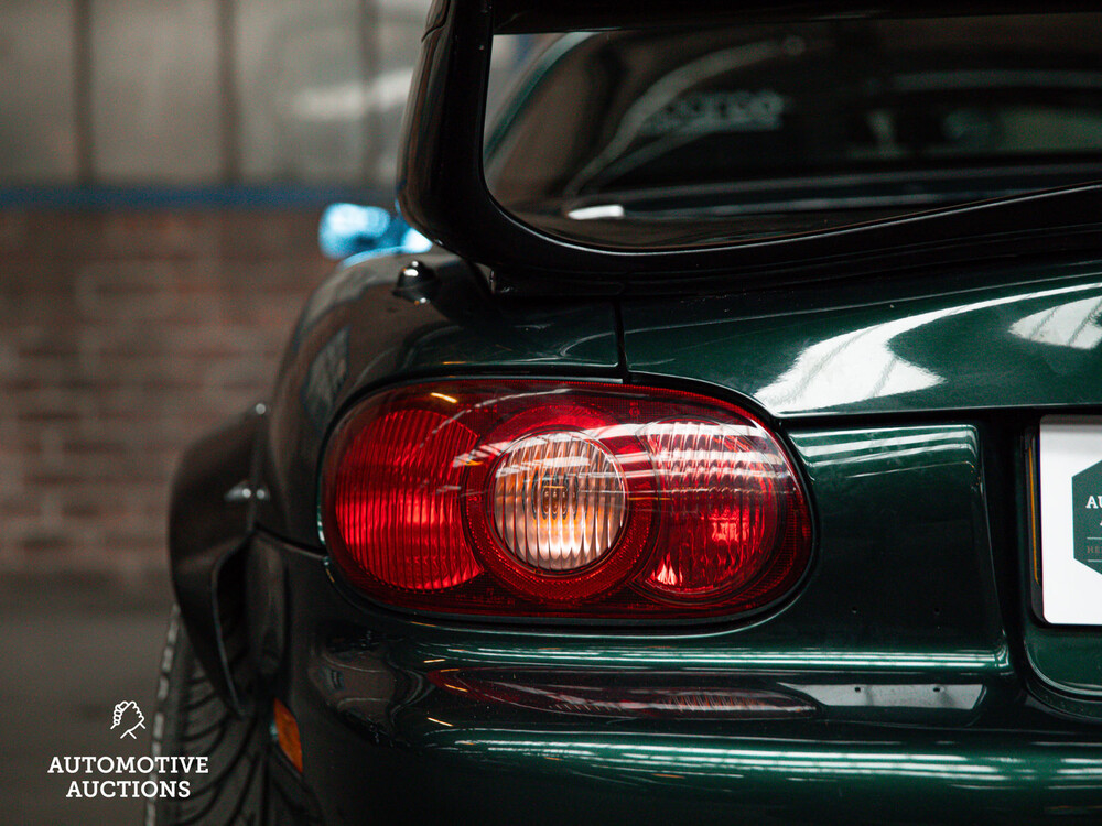 Mazda MX-5 1.6i Touring 220pk 2001, 27-XB-SP