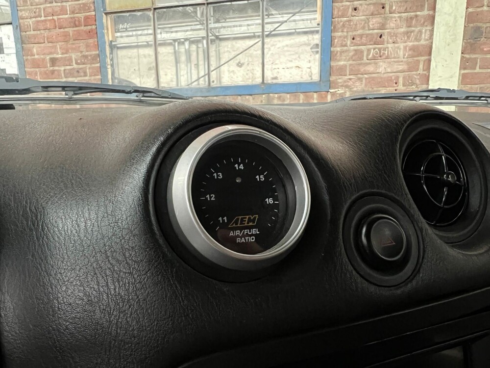 Mazda MX-5 1.6i Touring 220pk 2001, 27-XB-SP