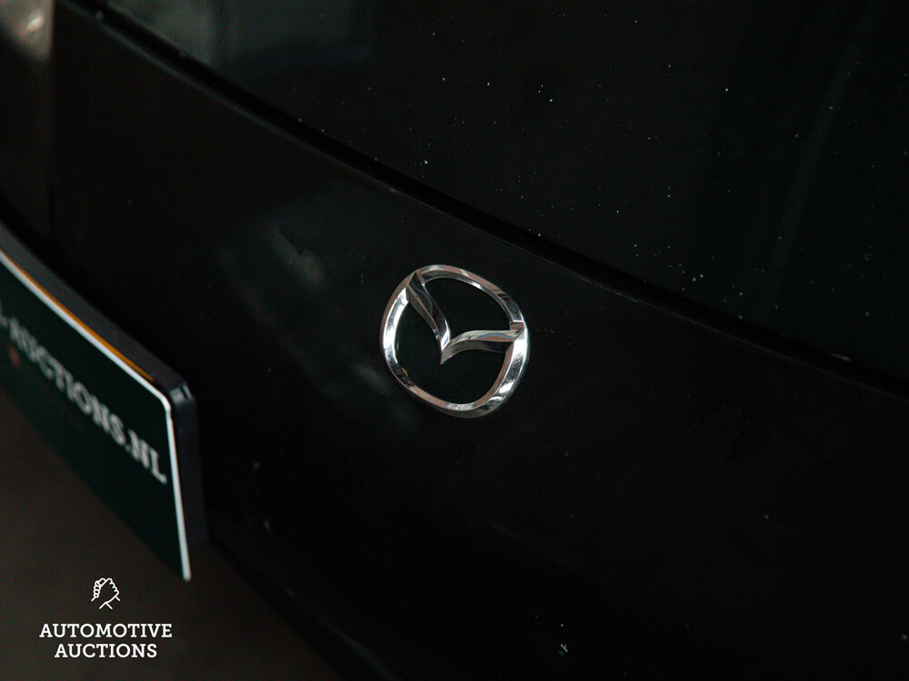 Mazda MX-5 1.6i Touring 220pk 2001, 27-XB-SP