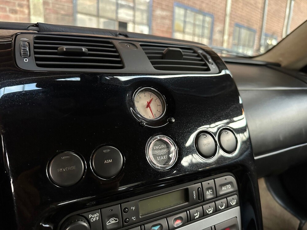 Aston Martin Vanquish 5.3 V12 460hp 2004 -Youngtimer-