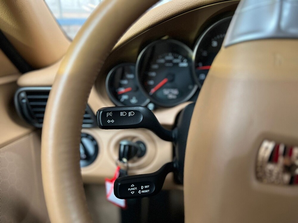 Porsche 911 997 Carrera 3.6 325hp 2006 -Youngtimer-