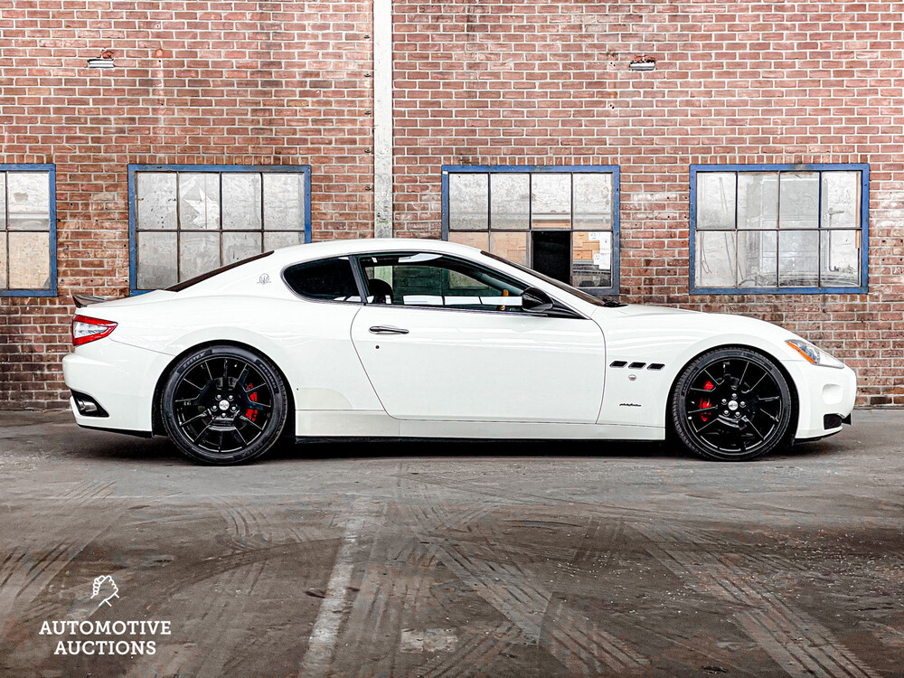 Maserati GranTurismo 4.2 V8 405hp 2008
