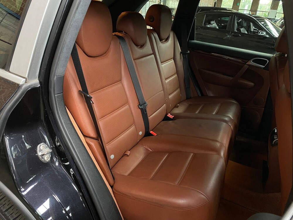 Porsche Cayenne Turbo 4.8 V8 500hp 2007