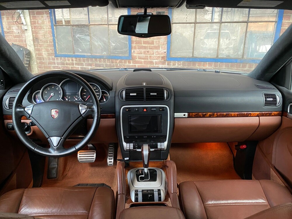Porsche Cayenne Turbo 4.8 V8 500hp 2007