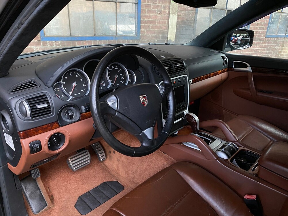 Porsche Cayenne Turbo 4.8 V8 500hp 2007