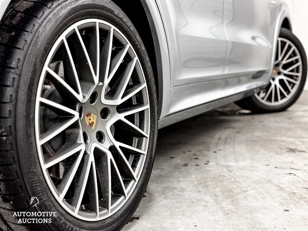 Porsche Cayenne Coupé 3.0 V6 E-Hybrid 470PS 2021 Sport-Chrono ORIG-NL, L-544-HL