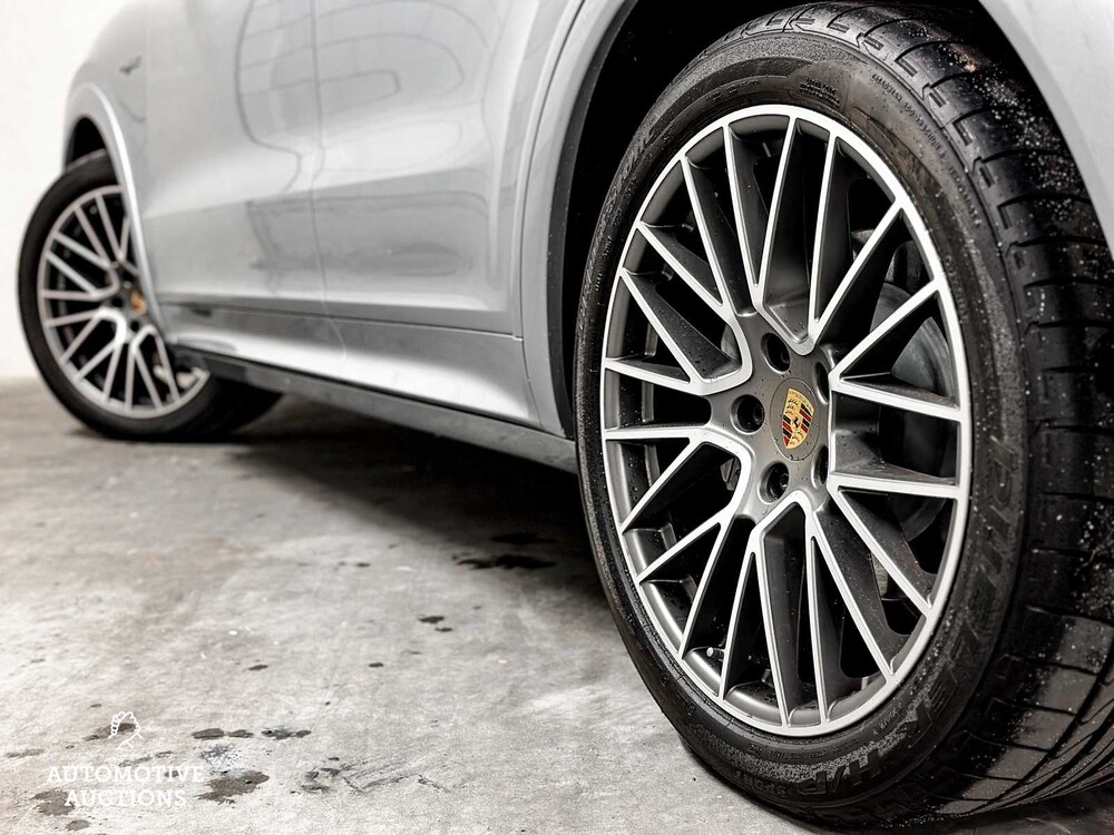 Porsche Cayenne Coupé 3.0 V6 E-Hybrid 470PS 2021 Sport-Chrono ORIG-NL, L-544-HL