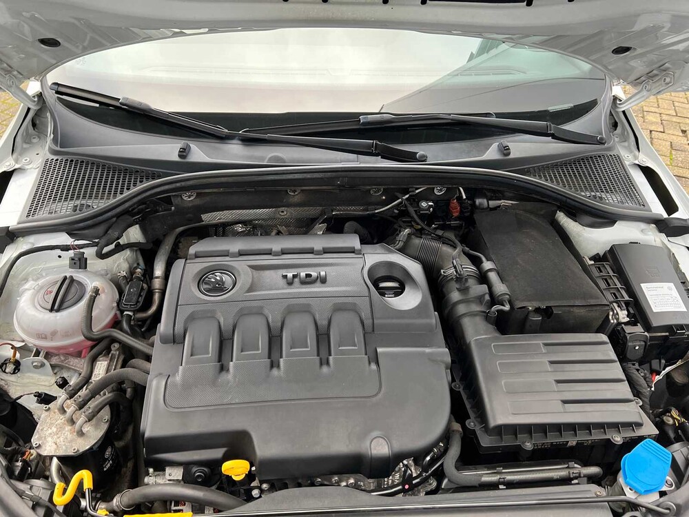 Skoda Octavia Combi 2.0 TDI RS 184PS 2016, KB-285-S