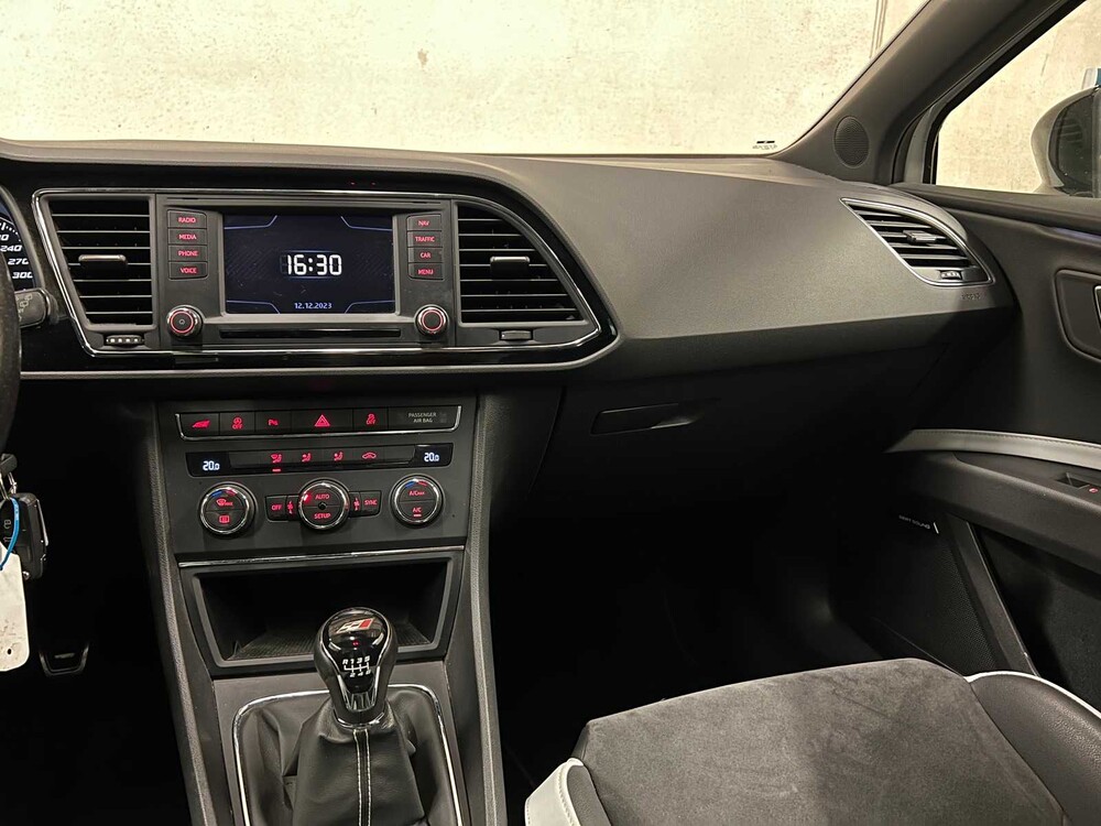 Seat Leon Cupra 280 2.0 TSI 280hp 2014 ORIG-NL, 3-XVR-32