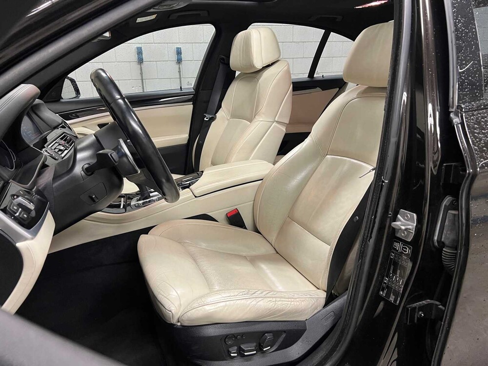 BMW 535i M-Sport High Executive F10 306PS 2013 5er, 5-KGZ-80