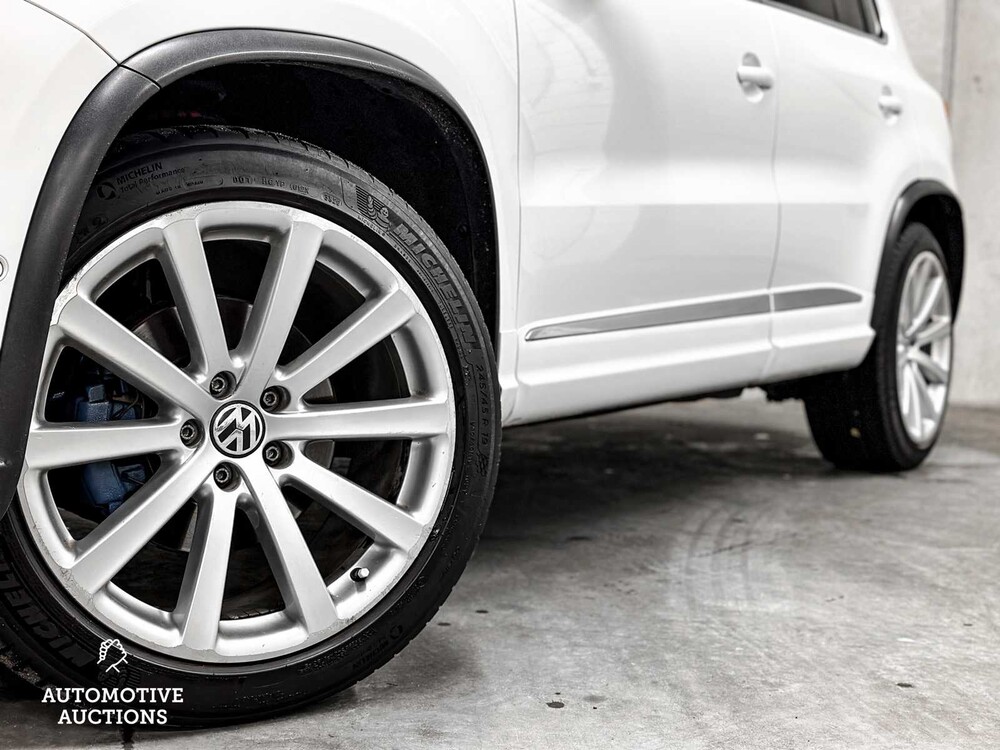 Volkswagen Tiguan R-Line 2.0 TSI Sport&Style 4Motion 200PS 2010, ZB-669-H