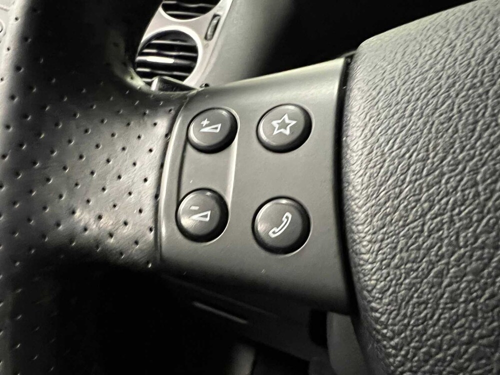 Volkswagen Tiguan R-Line 2.0 TSI Sport&Style 4Motion 200PS 2010, ZB-669-H